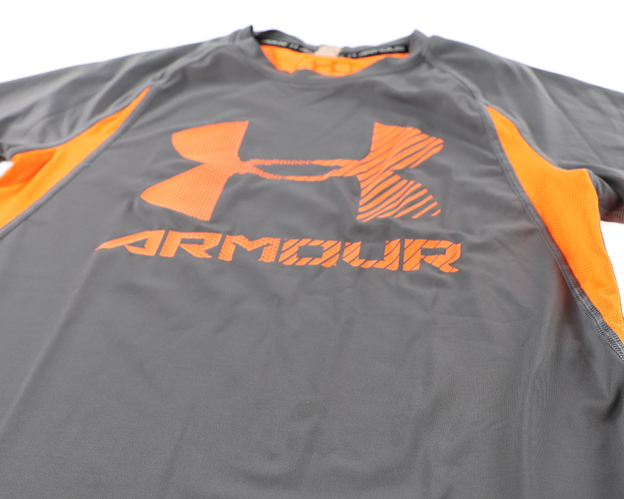 UNDER ARMOUR T-SHIRT